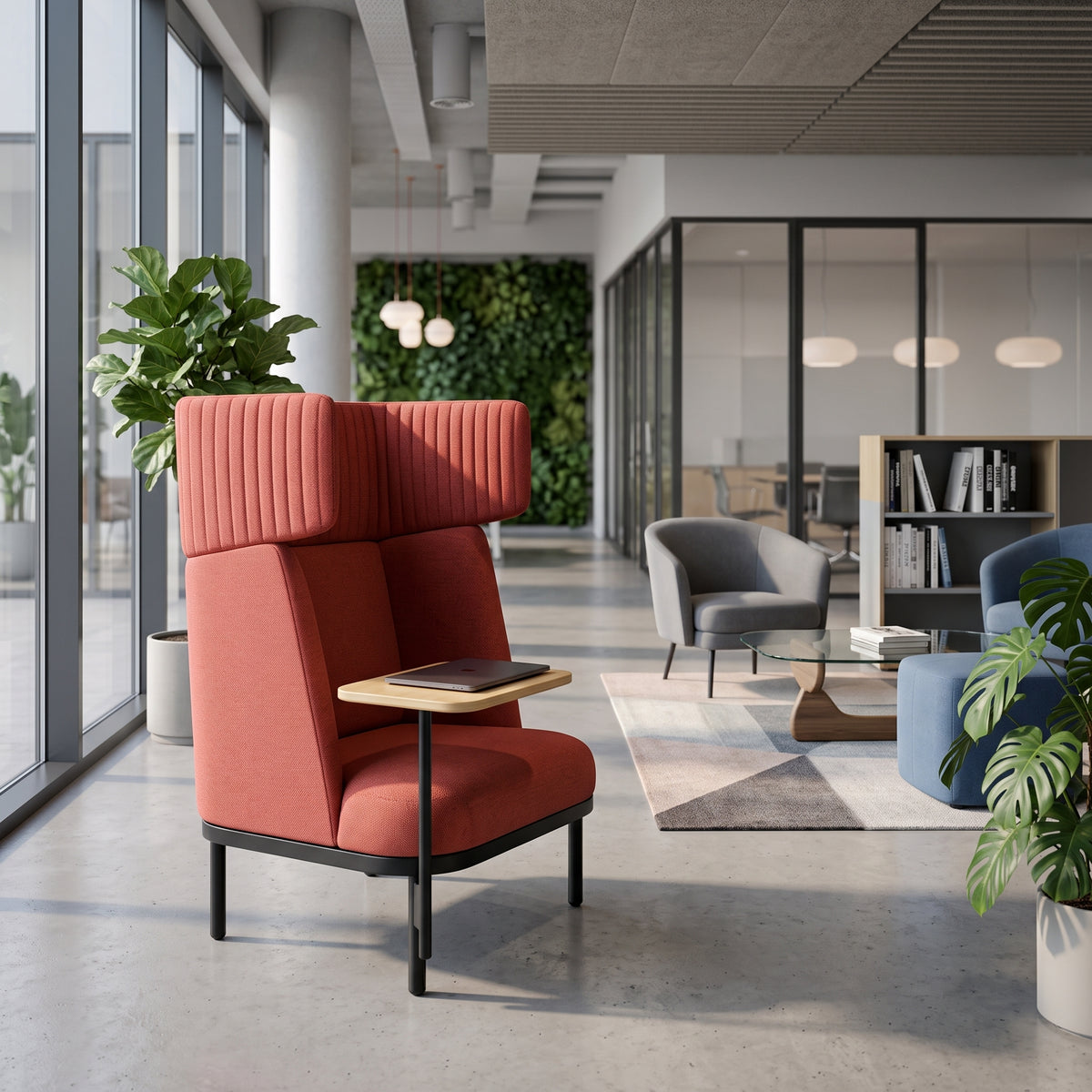 Sillón Madrid alto rojo con mesa de madera en espacio de oficina